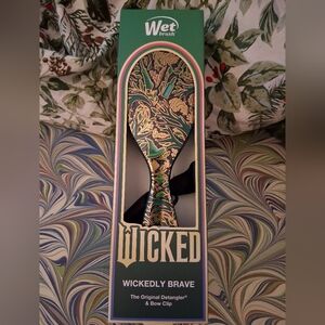 Wicked The Movie Detangling Wet Brush NIB